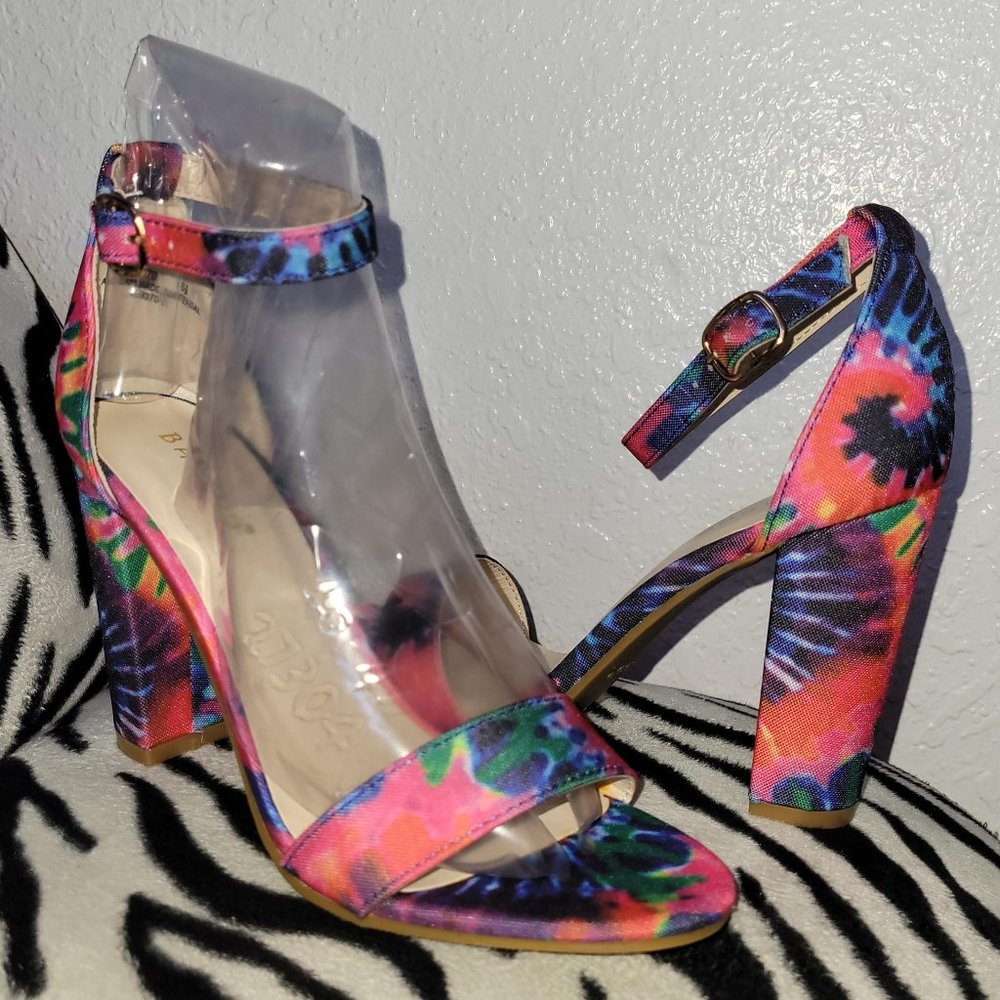 BAMBOO MANIA-70 MULTICOLOR HEELS SIZE: 6.5